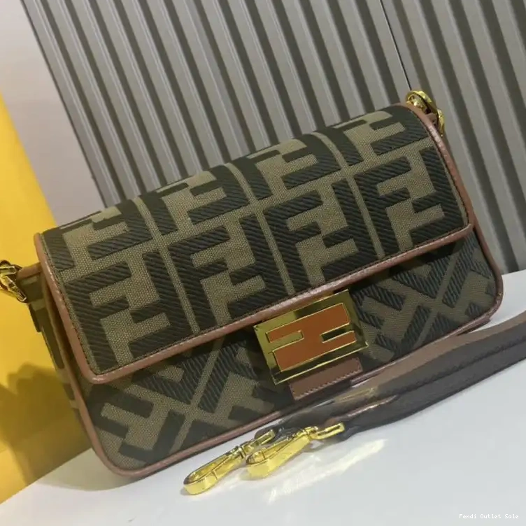 Affordable Medium In Bag FF Green Fendi Baguette Motif Canvas 0620
